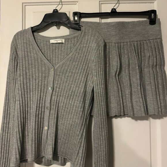 Commense Other - Commense Sweater and mini skirt set